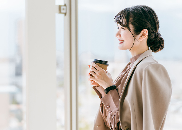 べっ甲ネイルで、指先から秋のオシャレを楽しんで♡