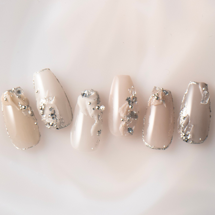 色で気分をまとう☆12月におすすめのトーンとムード