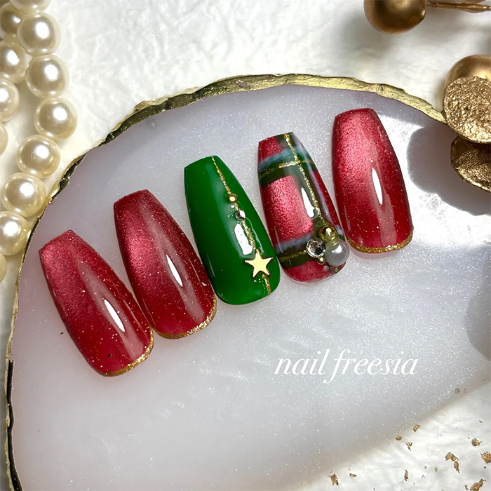 ①王道のクリスマスカラー☆チェック柄×クリスマスネイル