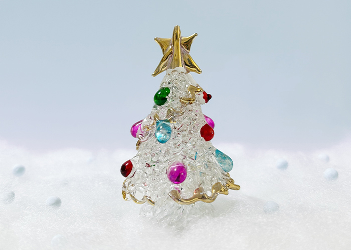 大人きれい♡シンプルなクリスマスネイルを楽しむコツ