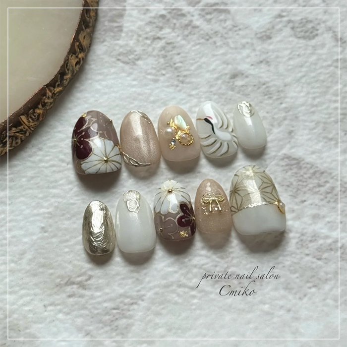 ①落ち着いた女性らしさ♪上品和柄×成人式ネイル
