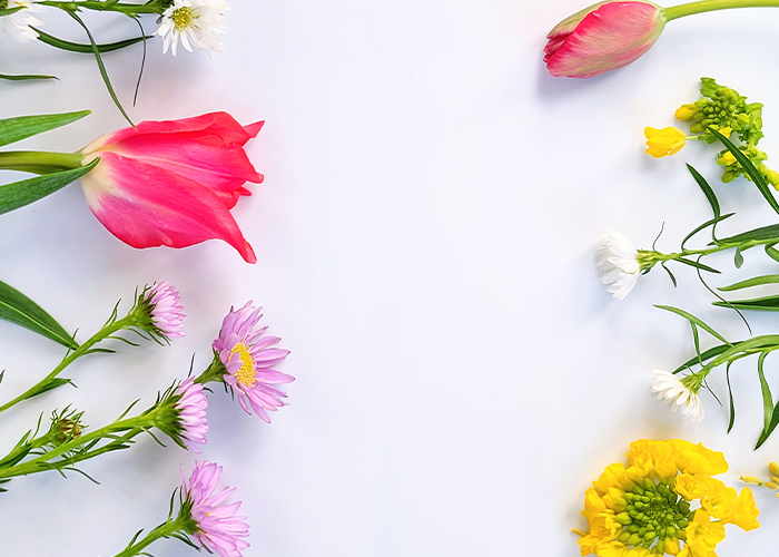 花の置き方で変わる！指がきれいに見える配置