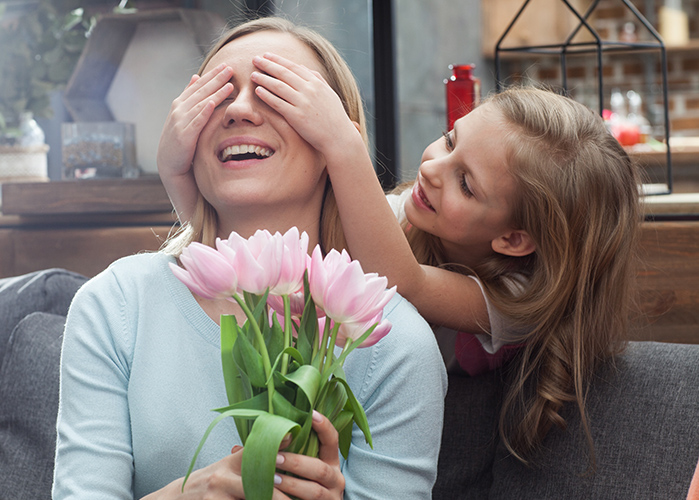 チューリップネイルで、指先から気分を上げよう♪