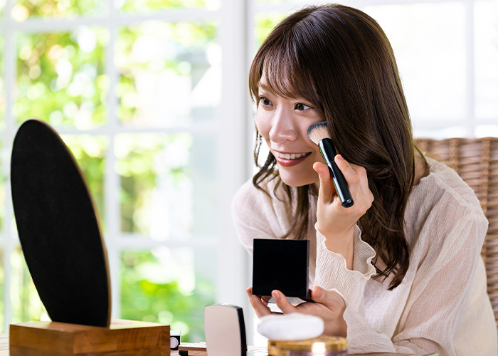 指先に合わせて、メイクも少しだけ軽やかに☆