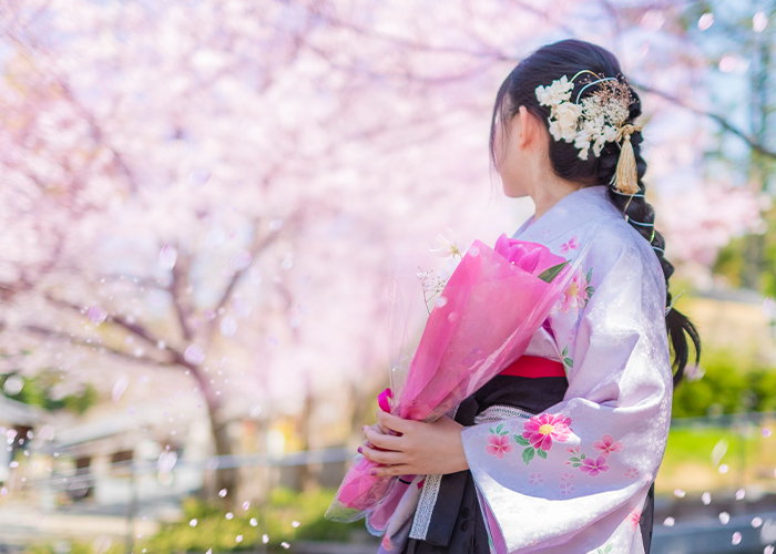 卒業式ネイルで、忘れられない一日を迎えよう♪