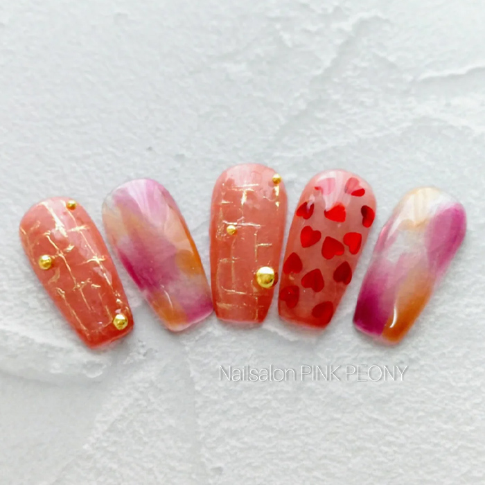 ⑪甘いお菓子のような色味◎ハート＆ニュアンスネイル