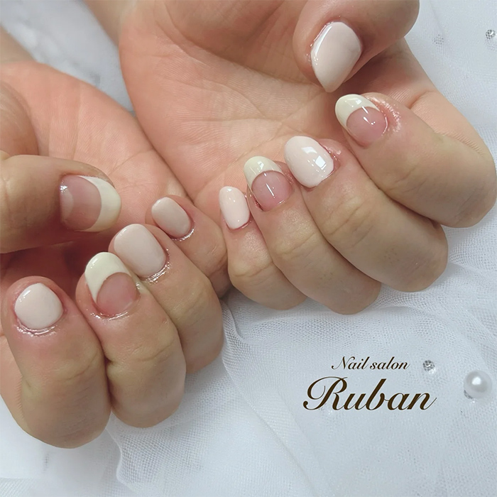 ②シンプルでも可愛い♡パステル×フレンチネイル