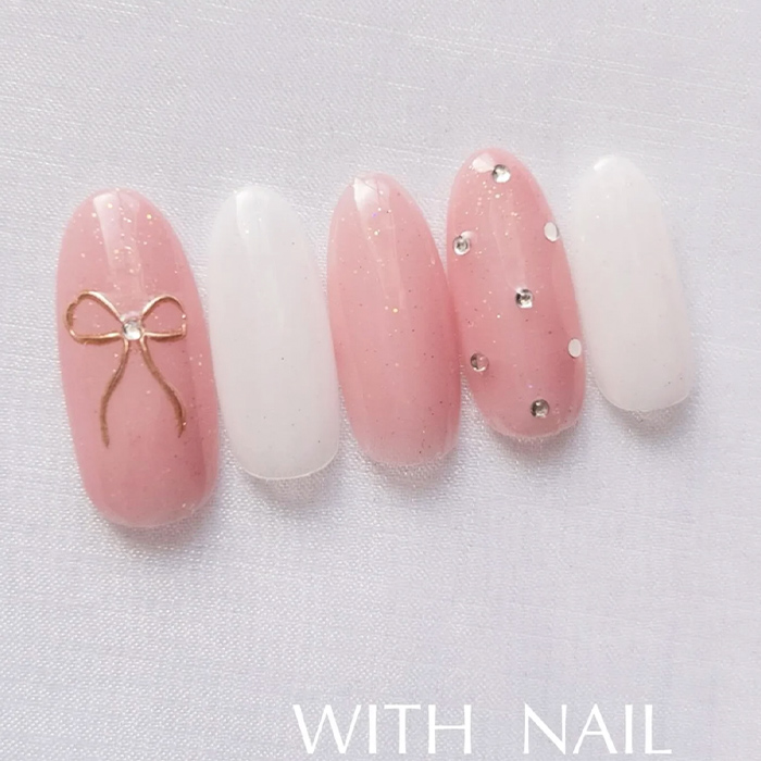 ④シルバーグリッターが輝く☆ミラーリボンネイル