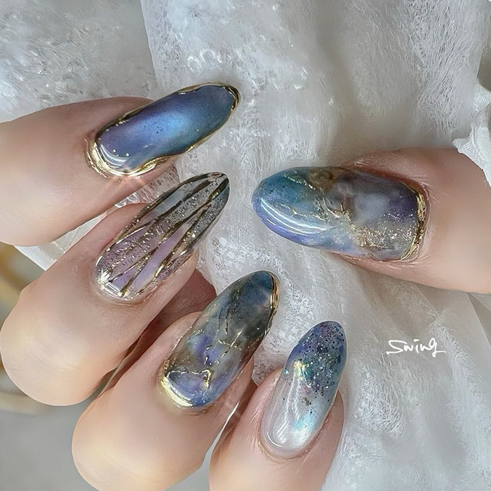 ⑧宇宙のように幻想的☆クリアマグ×ニュアンスネイル