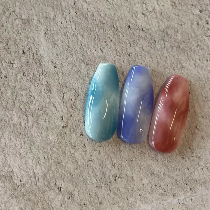 ⑥混ざり合うカクテルみたい♪もやもやニュアンスネイル