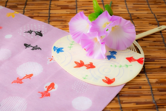 花火大会は浴衣の色をネイルにも取り入れて統一感を♡