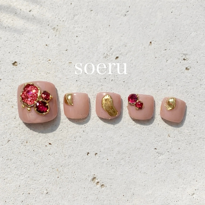 ④まるで宝石♡キラキラニュアンス×フットネイル