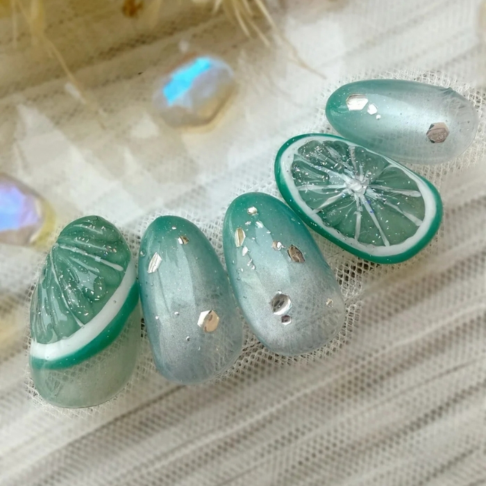 ⑤ライムのように爽やか☆マグネットグラデ×フルーツネイル