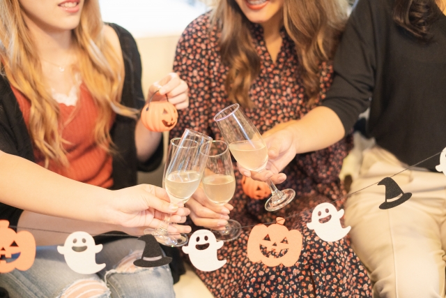 自分に合うハロウィンネイルで季節のおしゃれを満喫♡